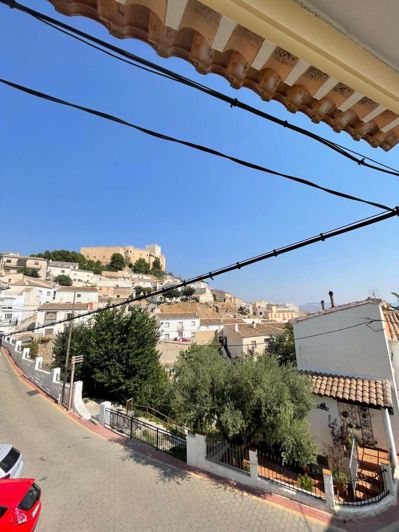 Image No.32-5 Bed Property for sale