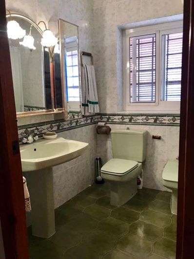 Image No.16-5 Bed Property for sale