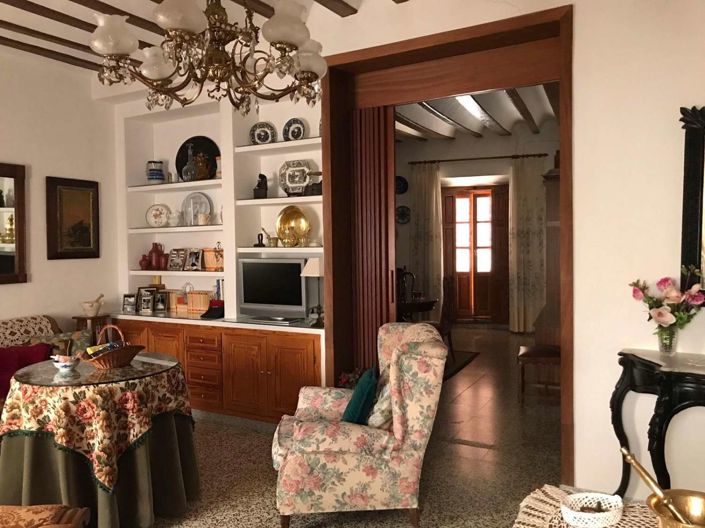 Image No.4-5 Bed Property for sale