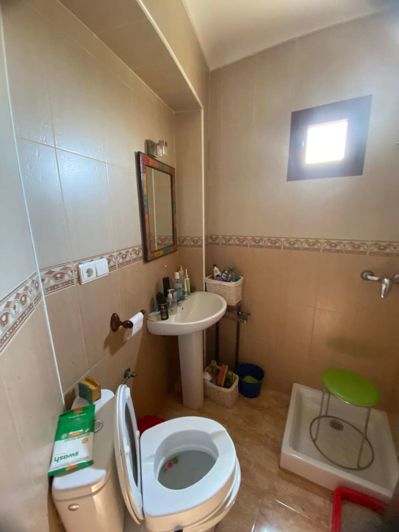 Image No.12-3 Bed Property for sale