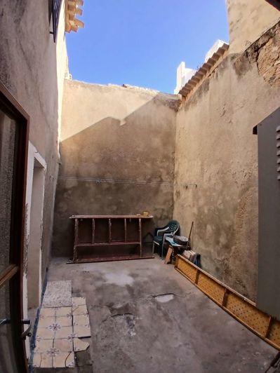 Image No.2-2 Bed Property for sale