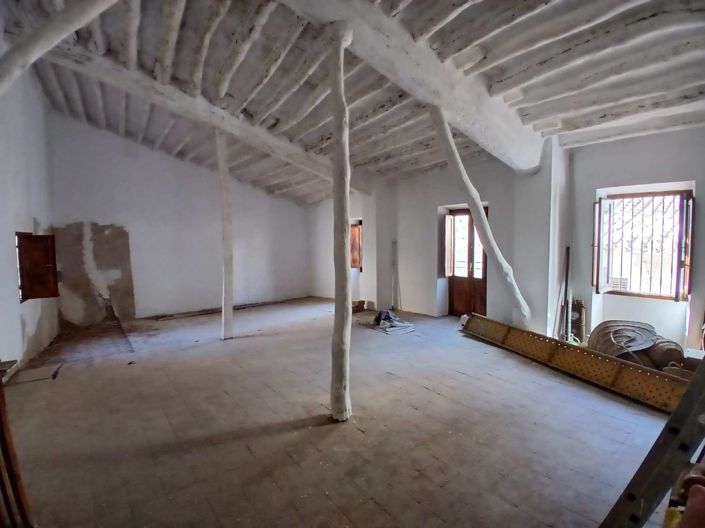 Image No.8-2 Bed Property for sale