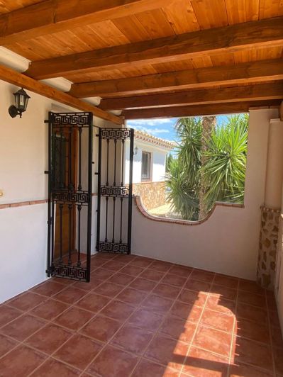 Image No.12-3 Bed Chalet for sale