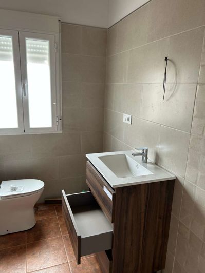 Image No.12-4 Bed Property for sale