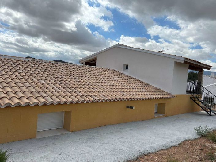 Image No.15-4 Bed Property for sale