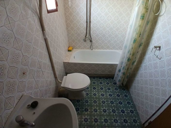 Image No.22-7 Bed Property for sale