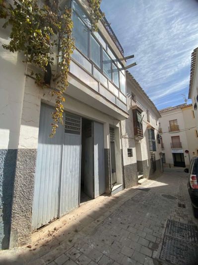 Image No.31-4 Bed Property for sale