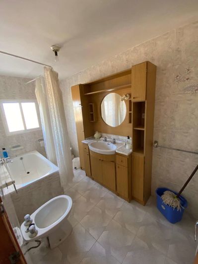 Image No.11-4 Bed Property for sale