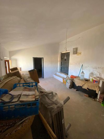 Image No.28-4 Bed Property for sale