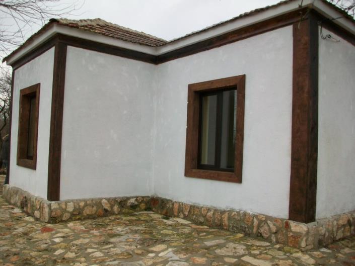 Image No.2-2 Bed Country House for sale