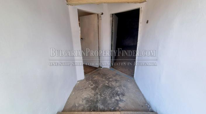 Image No.4-4 Bed Country Property for sale