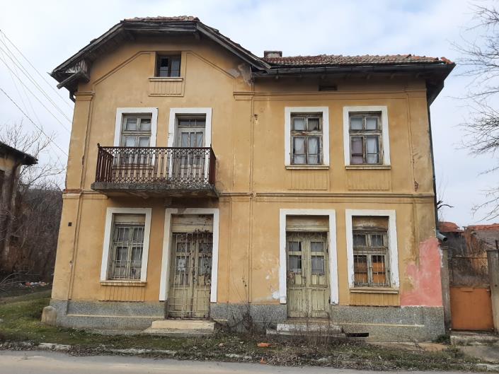 Image No.2-2 Bed Country House for sale