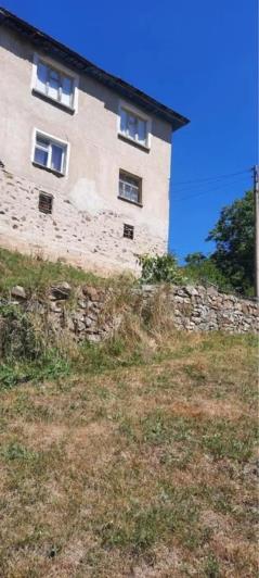 Image No.2-4 Bed Country House for sale