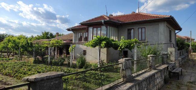 Image No.1-3 Bed Country House for sale