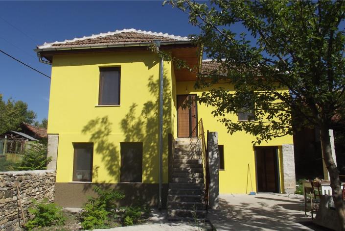 Image No.2-2 Bed Country House for sale