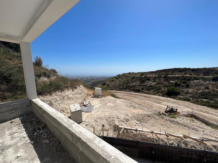 Image No.8-Villa for sale