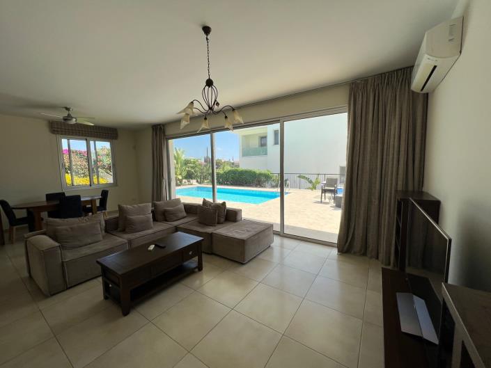 Image No.15-4 Bed Apartment for sale