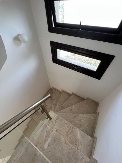 Image No.18-3 Bed Villa for sale