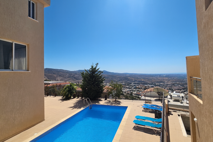 Image No.9-6 Bed House/Villa for sale