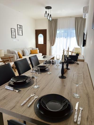 Image No.16-2 Bed Townhouse for sale