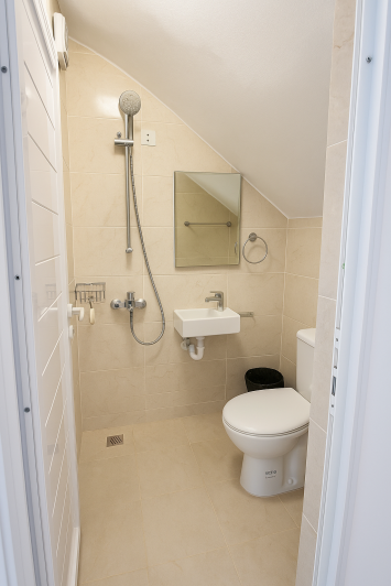 Image No.2-2 Bed Townhouse for sale