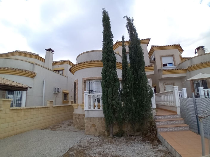 Image No.1-3 Bed Villa for sale