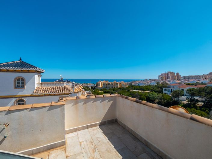 Image No.1-3 Bed Villa for sale