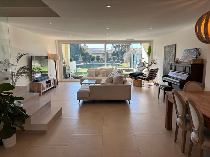 Image No.1-3 Bed Townhouse for sale