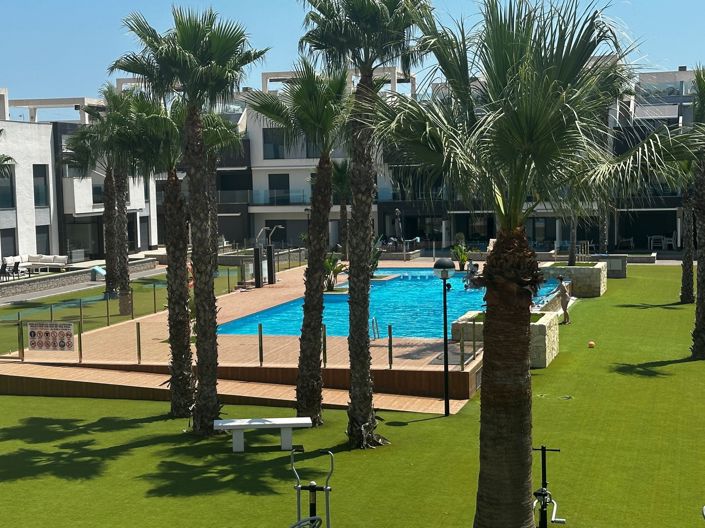 Image No.1-3 Bed Apartment for sale
