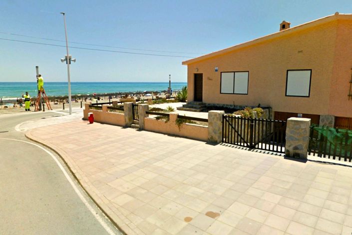 Image No.1-3 Bed Townhouse for sale