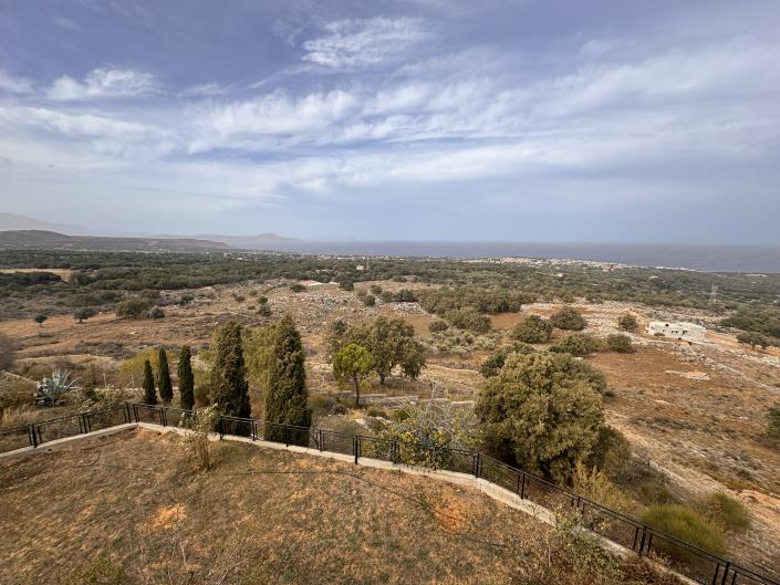 Image No.21-Villa for sale