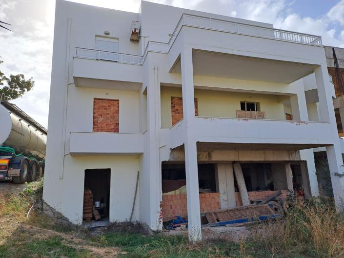 Image No.6-3 Bed House for sale