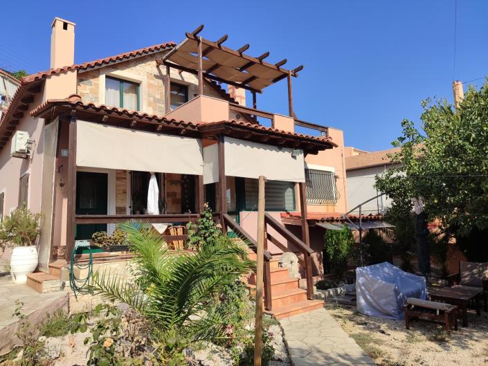 Image No.1-4 Bed Maisonette for sale