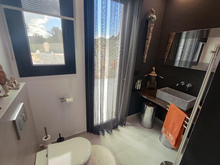 Image No.16-3 Bed Villa / Detached for sale