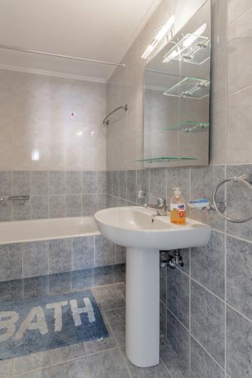 Image No.21-2 Bed Apartment for sale