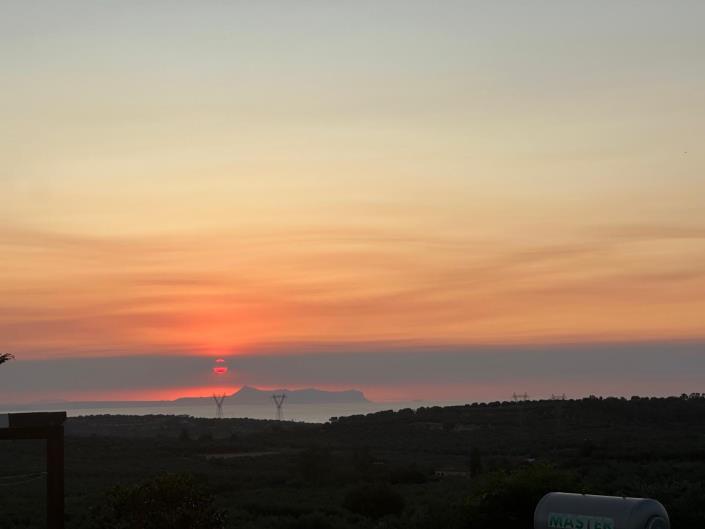 Image No.8-2 Bed House for sale