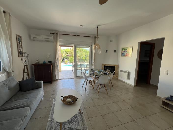 Image No.2-2 Bed House for sale