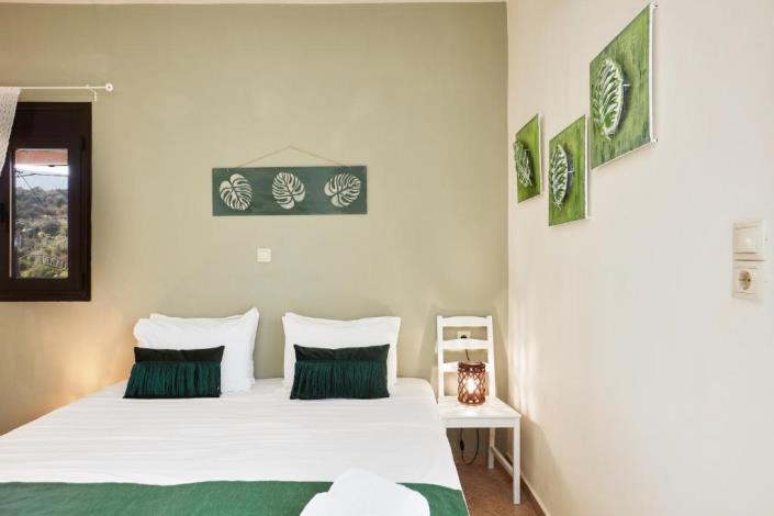 Image No.16-7 Bed Villa / Detached for sale