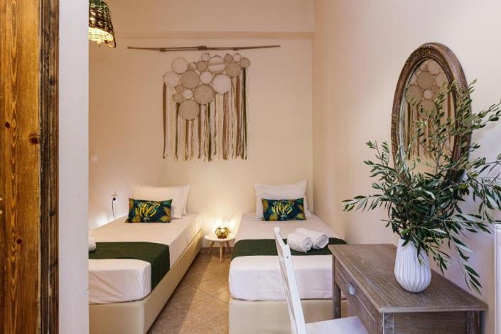 Image No.18-7 Bed Villa / Detached for sale