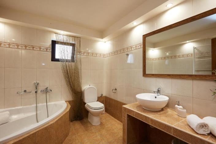 Image No.23-7 Bed Villa / Detached for sale