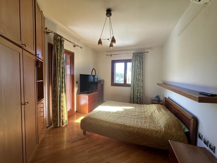 Image No.14-4 Bed Villa / Detached for sale