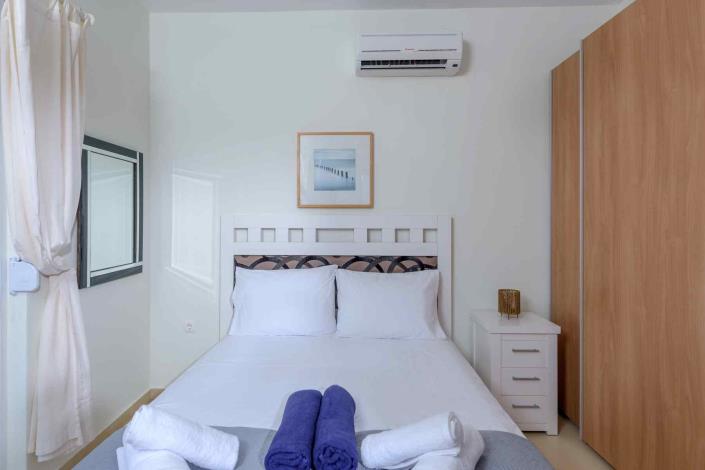 Image No.10-2 Bed Villa for sale