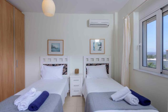 Image No.17-2 Bed Villa for sale