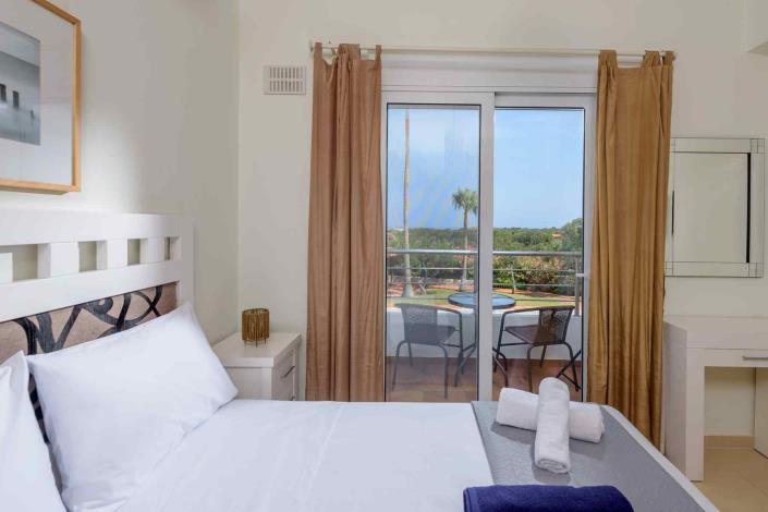 Image No.12-3 Bed Villa for sale