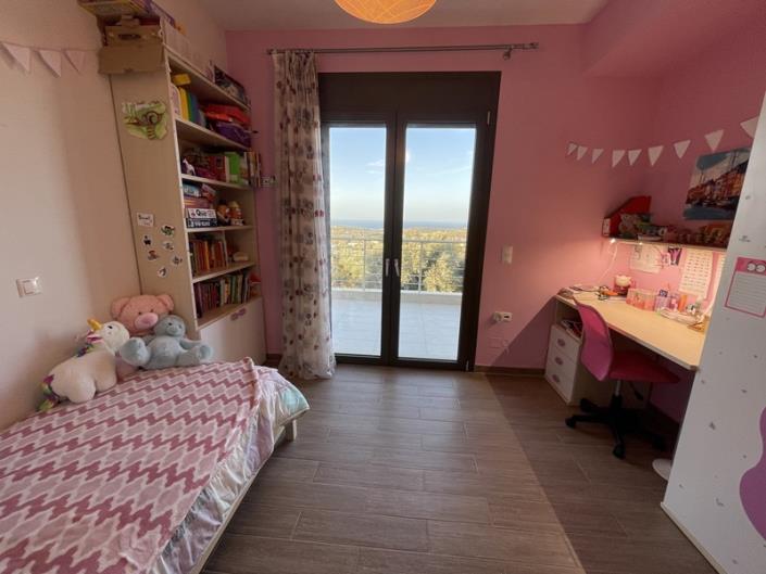 Image No.11-4 Bed Villa / Detached for sale