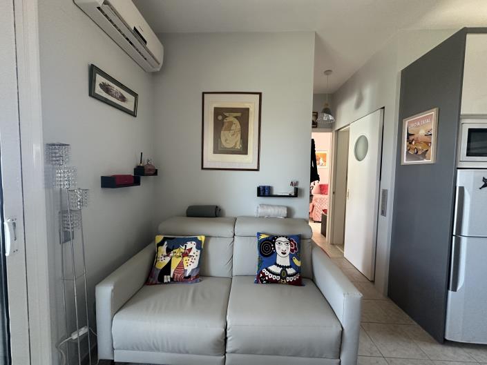 Image No.5-2 Bed House/Villa for sale