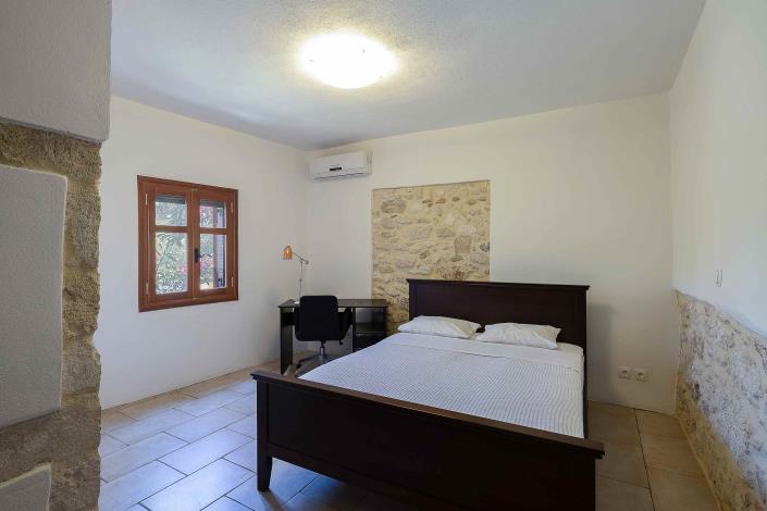 Image No.19-4 Bed Village House for sale