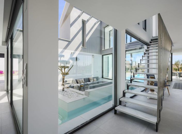 Image No.5-4 Bed Villa for sale