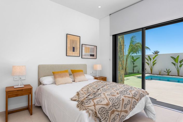 Image No.9-3 Bed Villa for sale