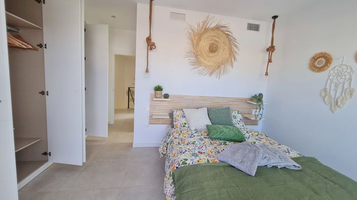 Image No.10-3 Bed Villa for sale